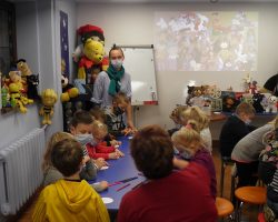 OLYMPUS DIGITAL CAMERA